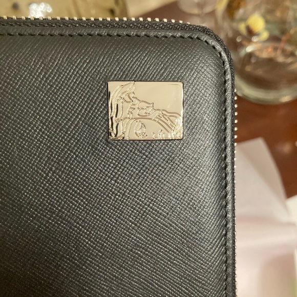 NWT VERSACE— Zip Around Black Leather Wallet/Agenda - Picture 11 of 16
